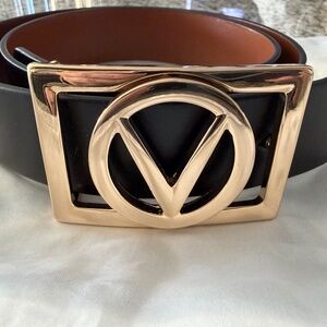 BLACK VALENTINO SIZE MEDIUM M BELT IN LIKE NEW CONDITION